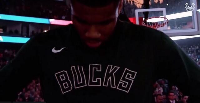 底薪值不值？威少本赛季7次砍下得分助攻两双，排名联盟第5（威少本季7次斩获得分+助攻两双列联盟第5，底薪是否值回票价？）