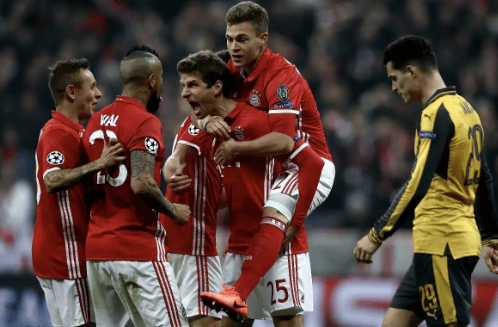 贾马尔·穆雷表现抢眼，半节时间独取10分（贾马尔·穆雷火力全开，半节轰下10分）