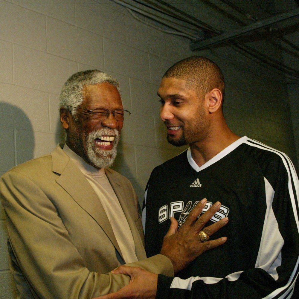 冲击7连胜！尼克斯背靠背迎战76人 唐斯&哈特复出（尼克斯背靠背战76人，冲击七连胜，唐斯与哈特回归）