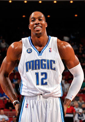 西媒：亚马尔被曝上周五出现在夜总会，目击者证实消息属实（西媒称亚马尔上周五疑似现身夜店，目击者称亲眼所见）