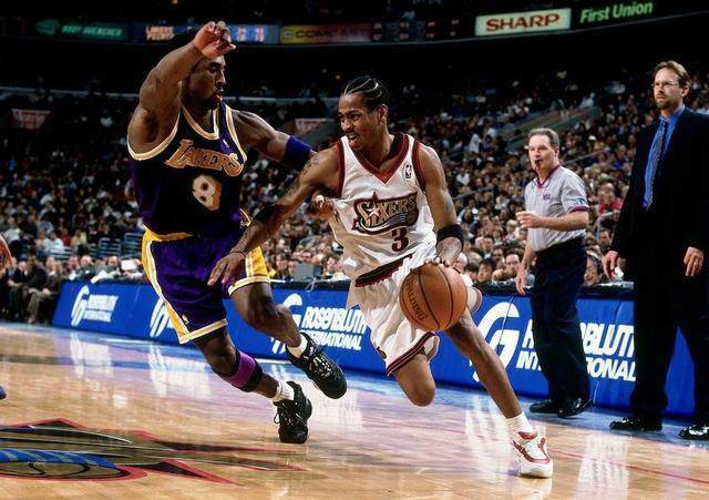 安布：在没中锋的情况下，普利希奇搭莱奥可能存在兼容问题（安布：无中锋时，普利希奇与莱奥的搭档或存兼容隐患）