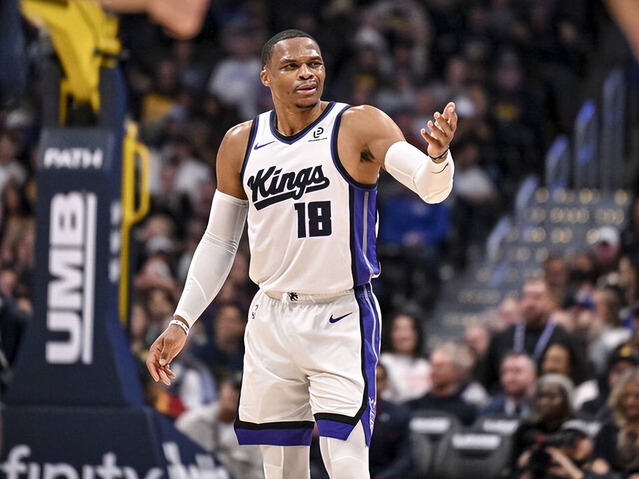 自贡一女士购买川超门票被骗，陆续转账13万余元（自贡女子购川超门票遭诈骗，先后转出13万多元）