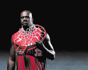 米体：米兰双雄未进决赛让意超杯遇冷，主办方用幕布遮盖空位（米体：米兰双雄无缘决赛致意超杯冷清，主办方以幕布遮挡空座）