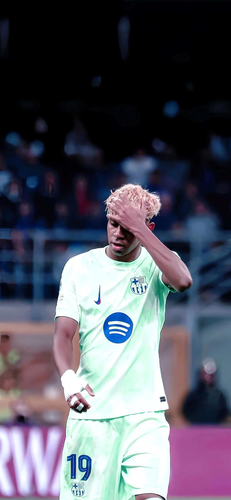 16岁1.92米！女排天才少女，扣球像朱婷，中国女排要崛起（16岁1米92女排新星崭露头角，扣球神似朱婷，中国女排迎来新希望）