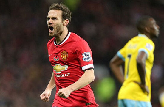 詹姆斯喷狄龙：收起你那套鬼把戏！狄龙反击：你这个假摔的混蛋（詹姆斯怒怼狄龙：别再玩花招！狄龙回击：你这个假摔狂）