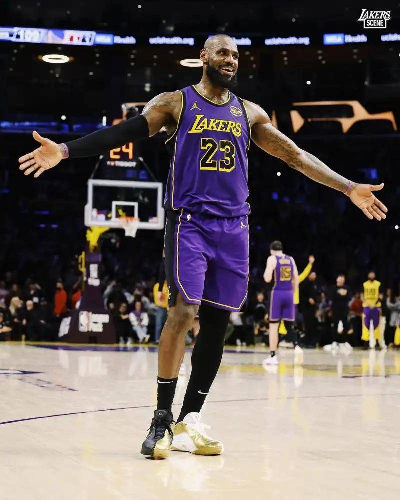 奥卡福尔抱怨没入选国家队，扎卡：有时候你得闭嘴去努力工作（奥卡福尔不满落选国家队，扎卡回怼：少说话，多干活）