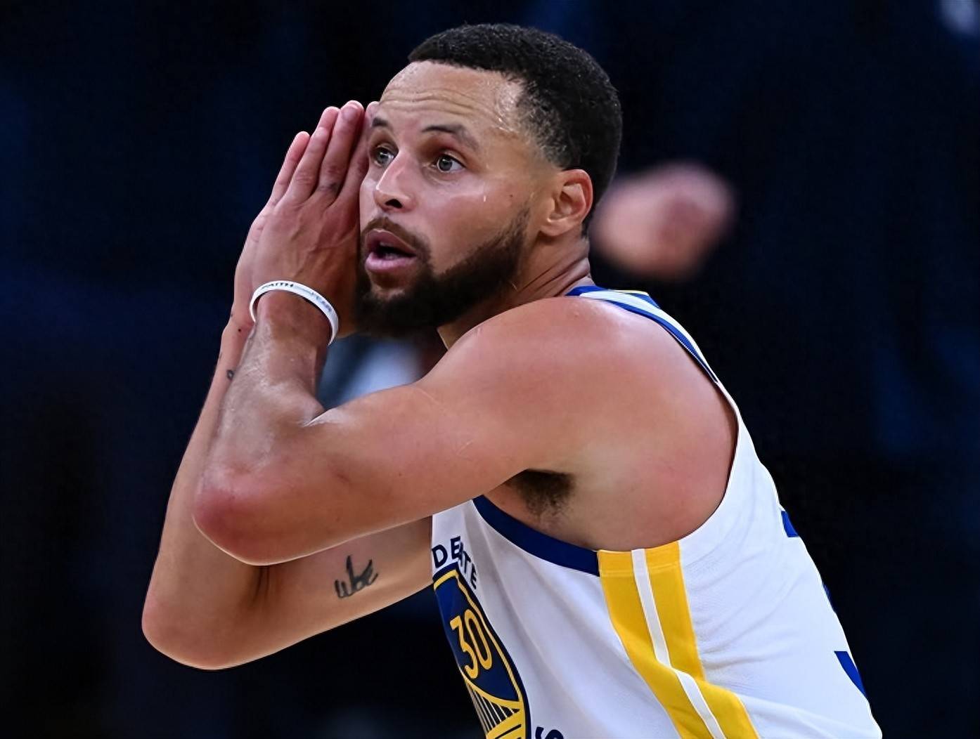 上港亚冠生死战！带蒋光太出征柔佛，是后防救星还是烟雾弹？（上港亚冠背水一战，蒋光太随队征战柔佛：后防定海神针还是烟雾弹？）