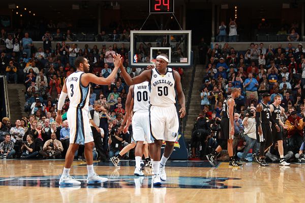 CBA杯战报：劳森16分7板11助，新疆99-78大胜福建（CBA杯赛快讯：劳森16分7板11助，新疆99-78轻取福建）